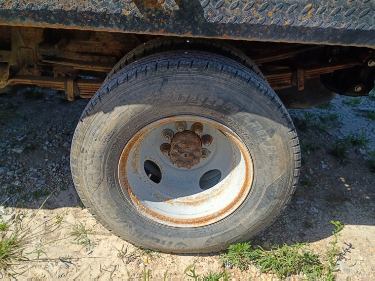 #24570-•-2001-chevrolet-silverado-pickup-truck-image-81