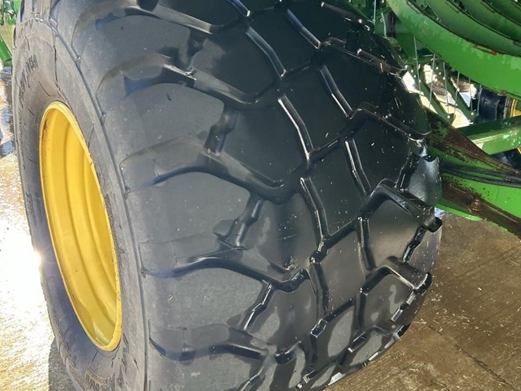 2016-john-deere-l340-image-43