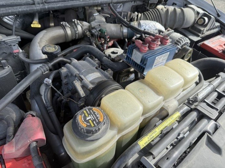 2000-ford-f550-image-10