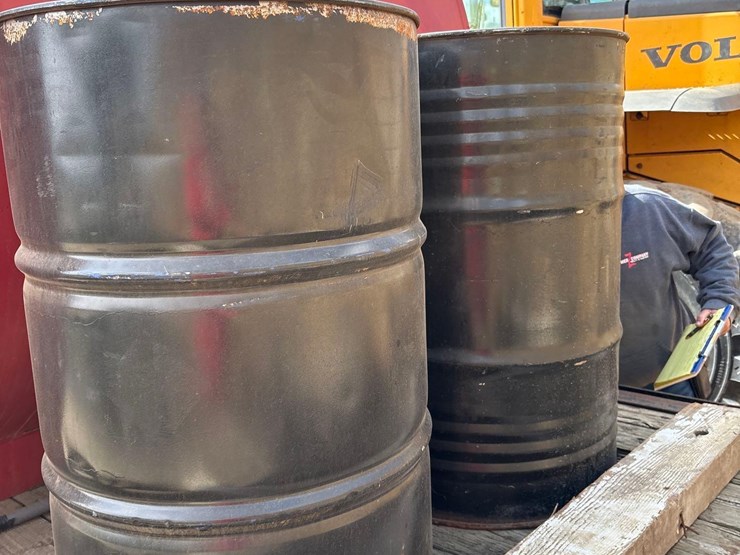 2-55-gallon-steel-barrels-with-pumps-image-1