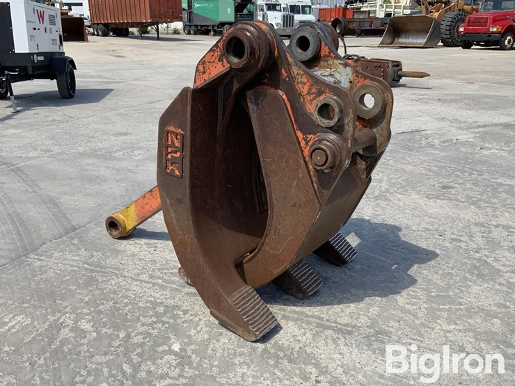 komatsu-pc220-lc-6l-image-3