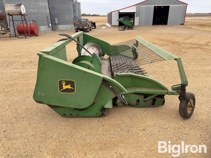 john-deere-212-image-4