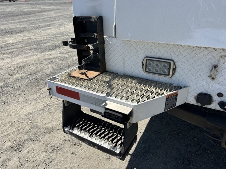 2016-ford-f350-sd-image-29