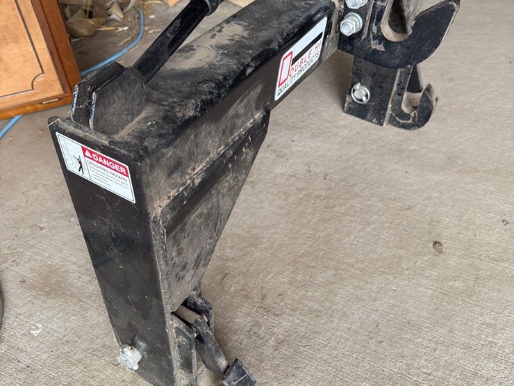 like-new--double-h-category-2-quick-hitch-image-3
