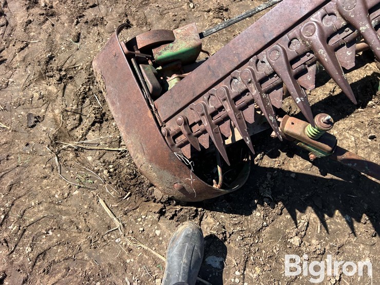 john-deere-350-image-19