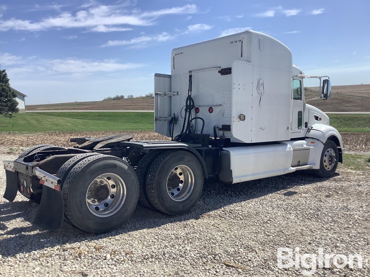 2013-peterbilt-386-image-5