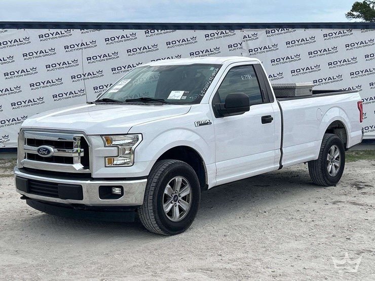 2017-ford-f150-image-1