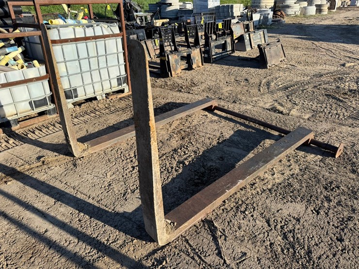 #3923-•-approx-48"-loader-forks-image-5