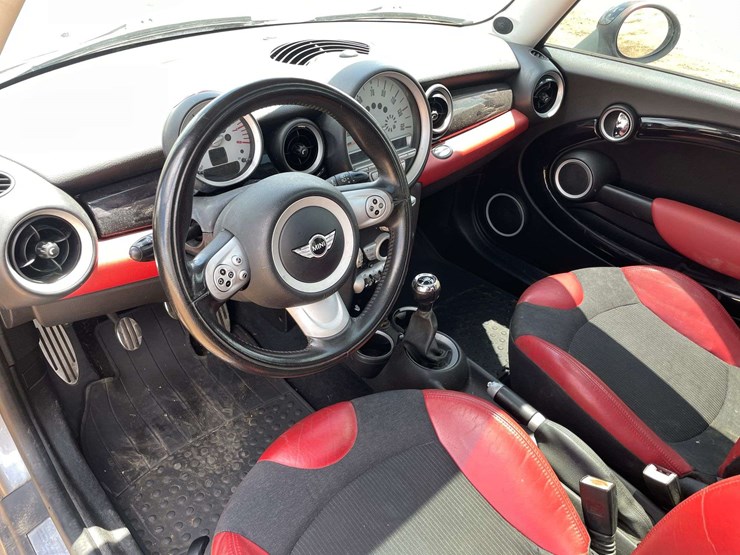 2007-mini-cooper-s-2-door-hatchback-(78,961-miles)-image-11