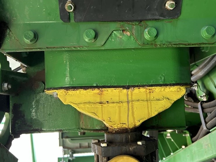 2016-john-deere-s680-image-47