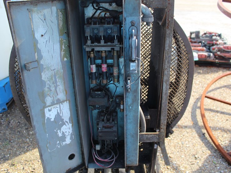 #5106-•-industrial-fans-image-3