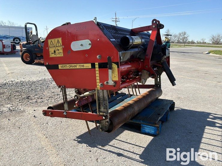 massey-ferguson-730-image-3