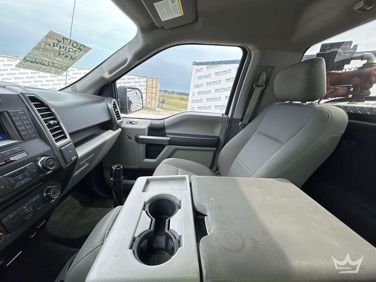 2017-ford-f150-image-28