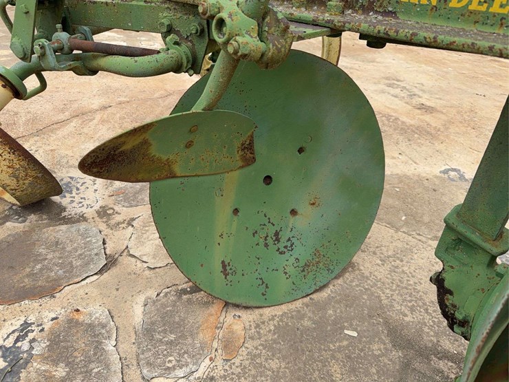 john-deere-two-bottom-disc-plow-image-11
