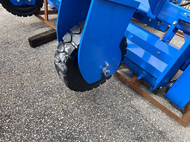 #9039-•-unused-top-cat-skid-steer-harley-rake-(o11)-image-12