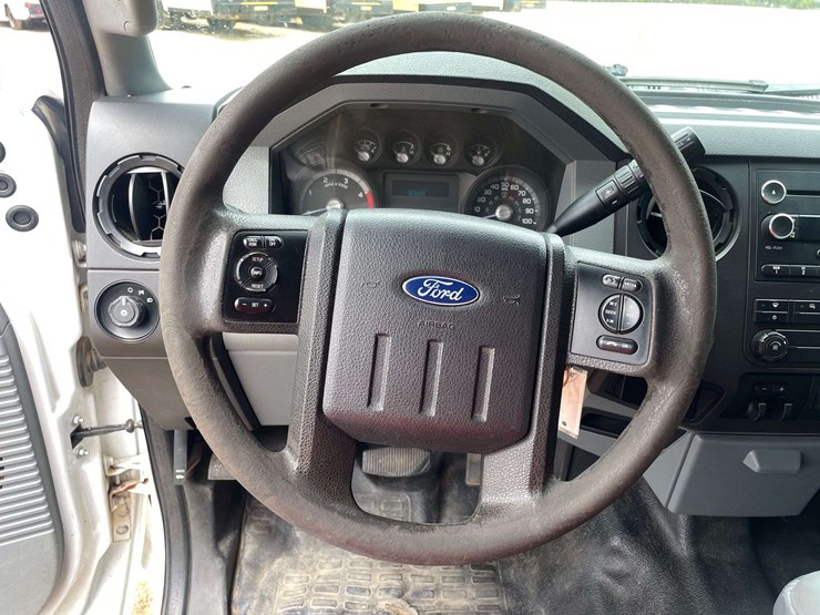 2015-ford-f350-image-12