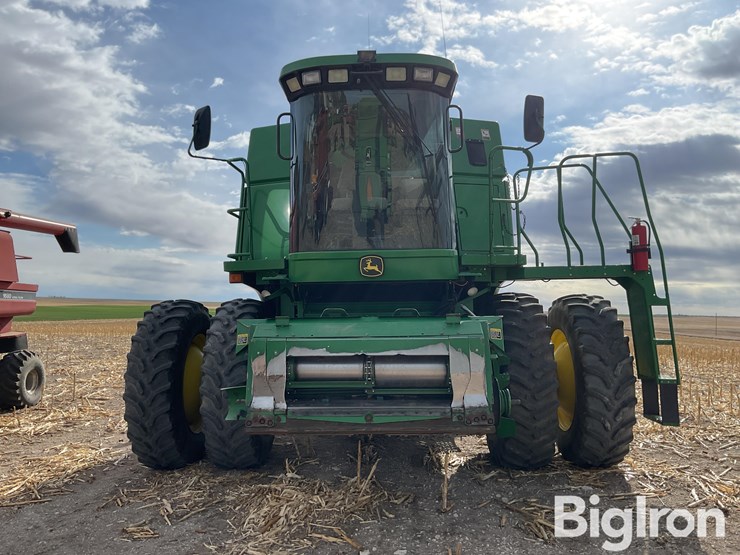 2004-john-deere-9760-sts-image-2