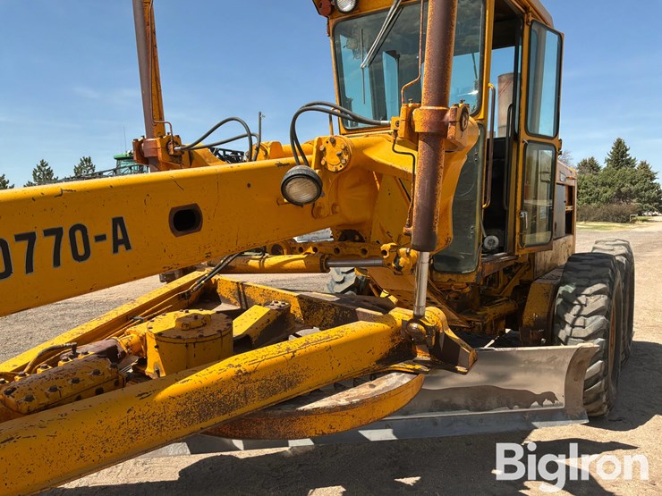 john-deere-770-image-12