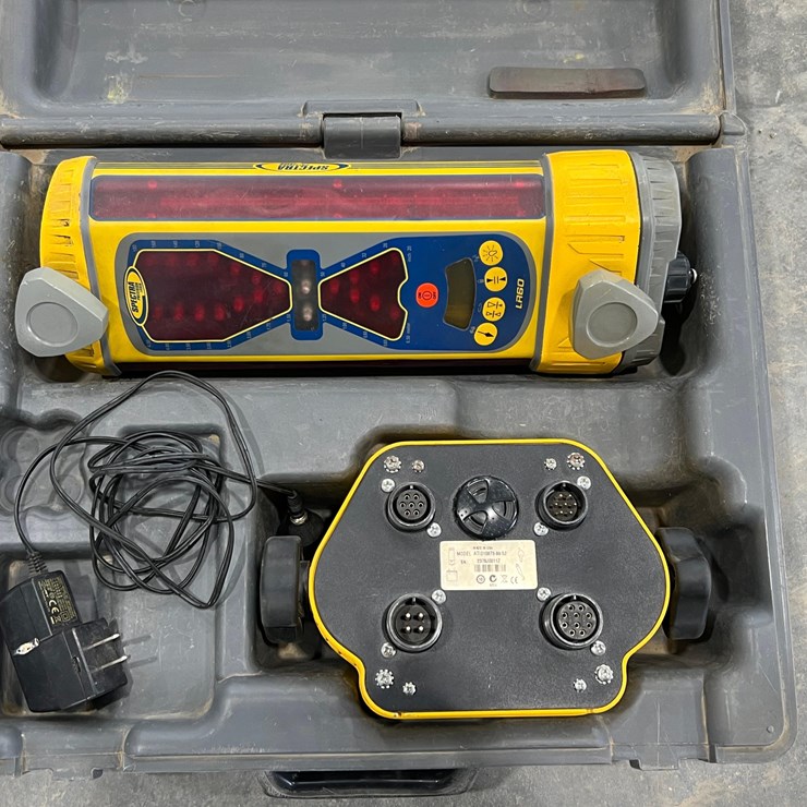 Spectra Precision LR60 Laser and CB30 Remote