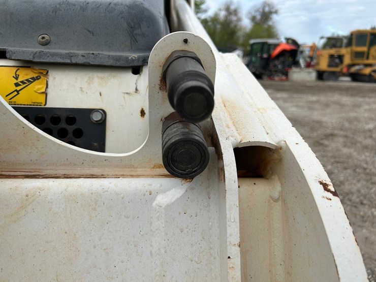 2023-bobcat-mt100-image-11