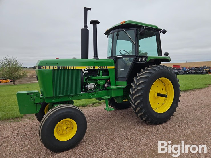 1983-john-deere-4250-image-1
