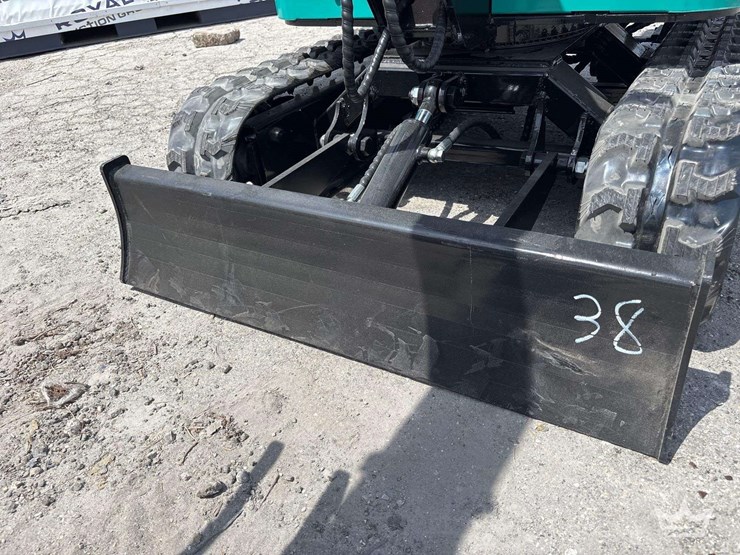 2026-cfg-industrial-h16r-mini-excavator-image-7