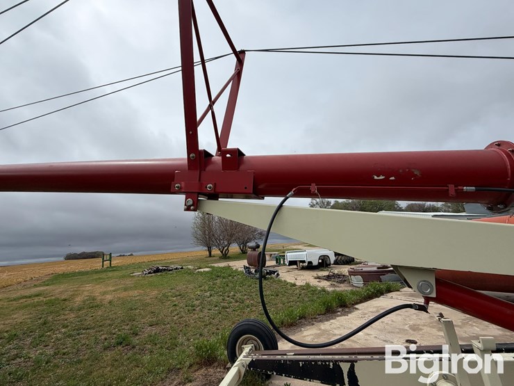 buhler-farm-king-1395-image-8