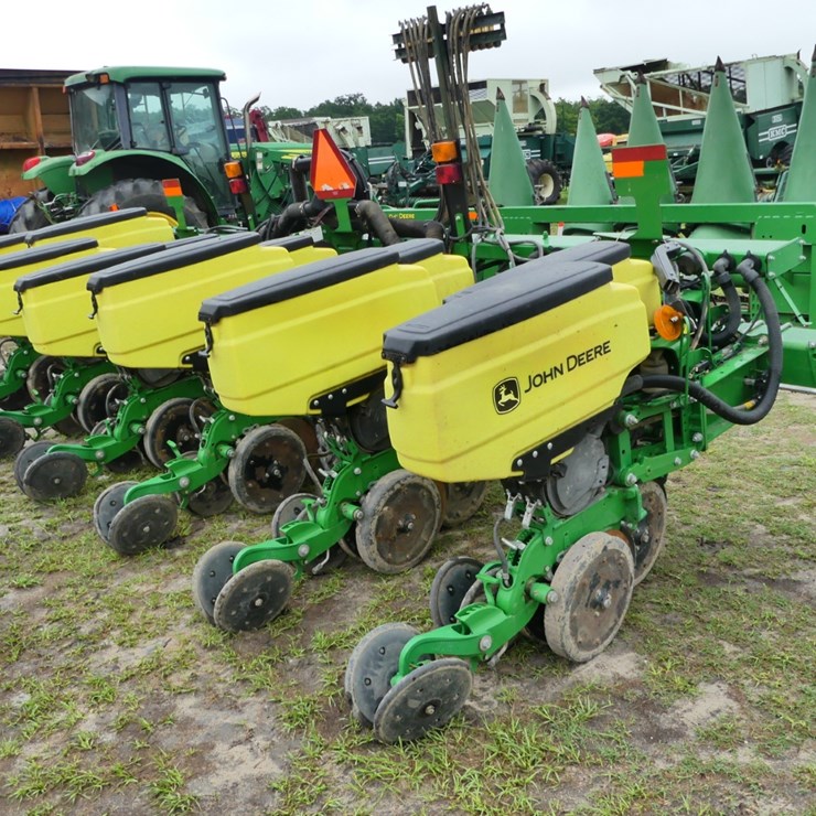 JOHN DEERE 1705