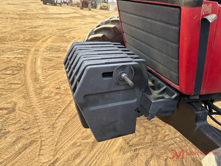 case-7140-ag-tractor-image-5