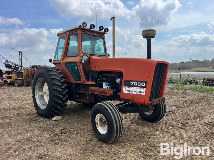 1978-allis-chalmers-7060-image-3