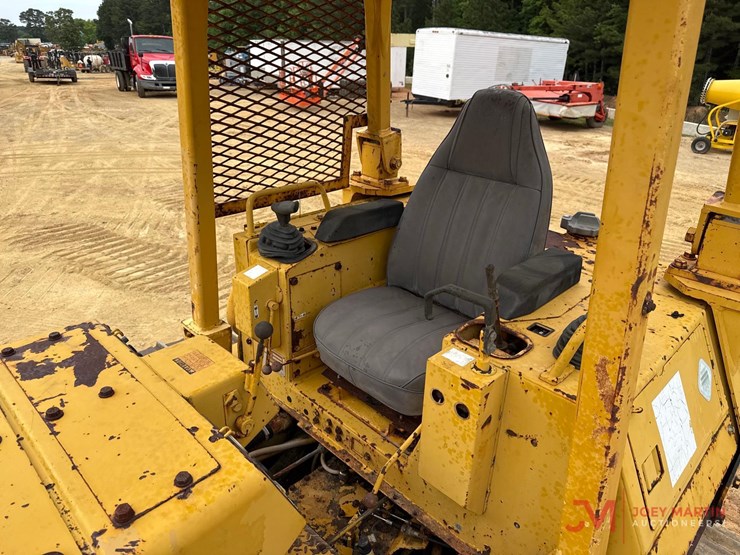 komatsu-d58p-1-image-12