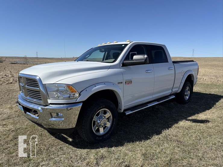 2011-ram-2500-big-horn-image-1