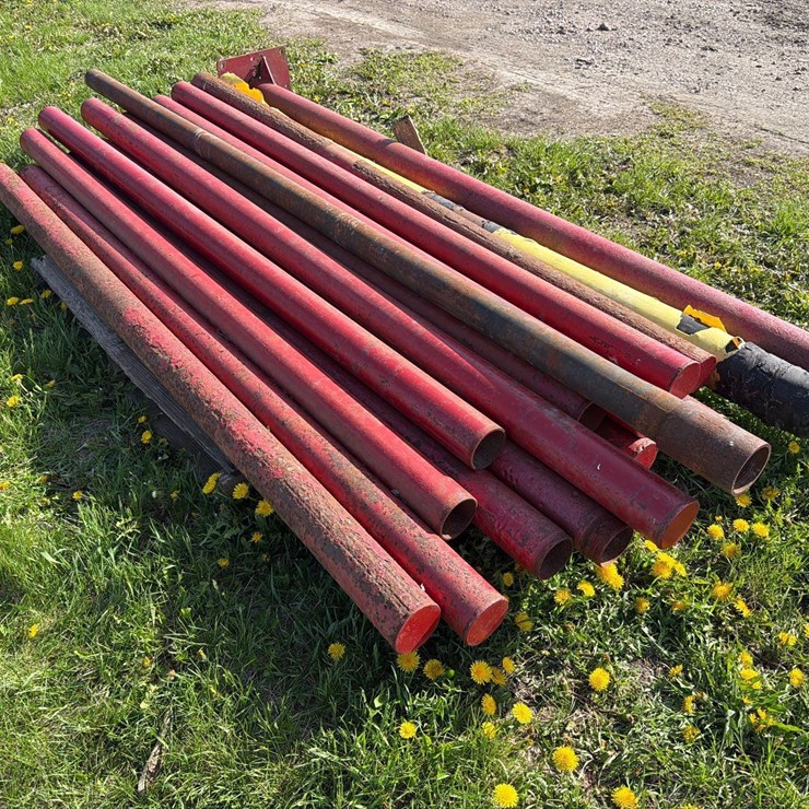 18-Metal Fence Poles