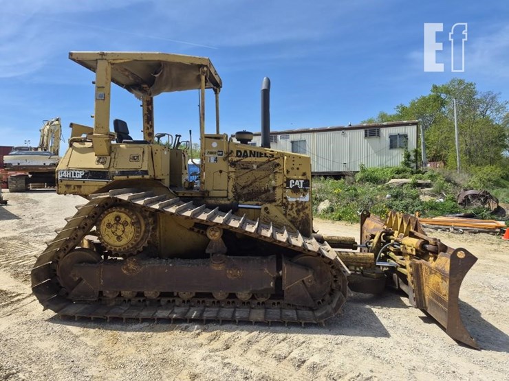 1992-caterpillar-d4h-image-8