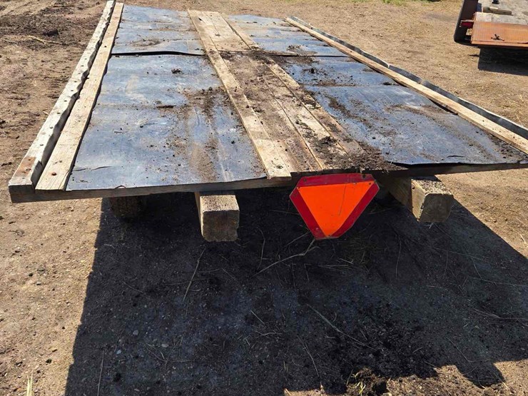 8ft-x-16ft-wood-flatbed-image-1