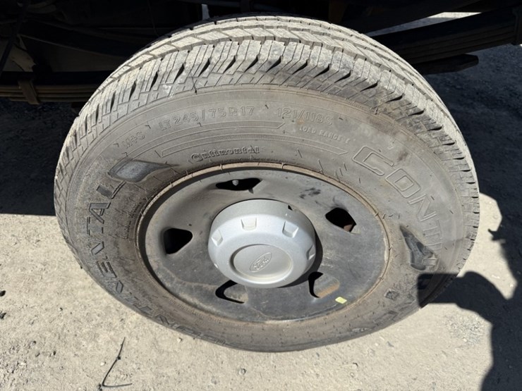 2009-ford-f350-image-17