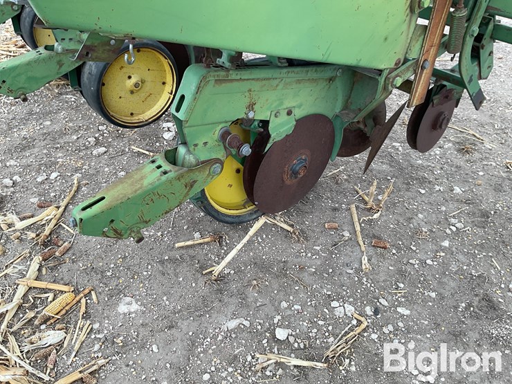 john-deere-7000-image-13