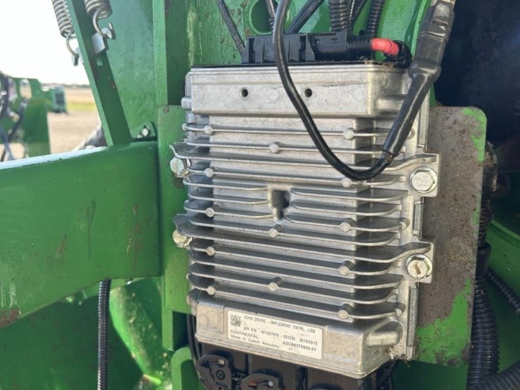 2016-john-deere-l340-image-67