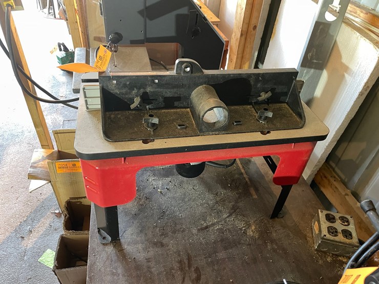 #7006-•-skil-ras800-router-table-image-4