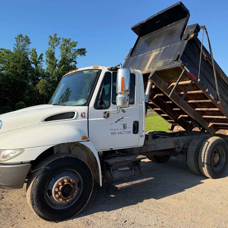 2003 INTERNATIONAL DURASTAR 4200