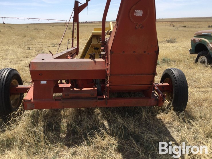 new-holland-880-image-20