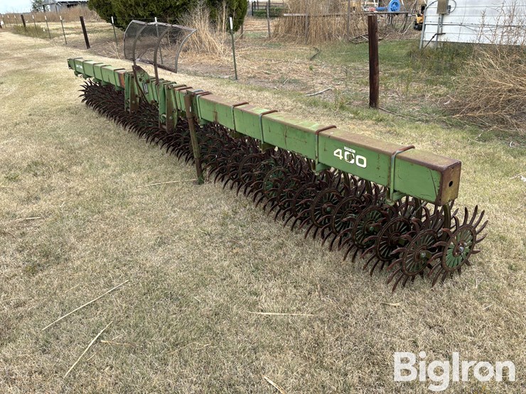 john-deere-400-image-1