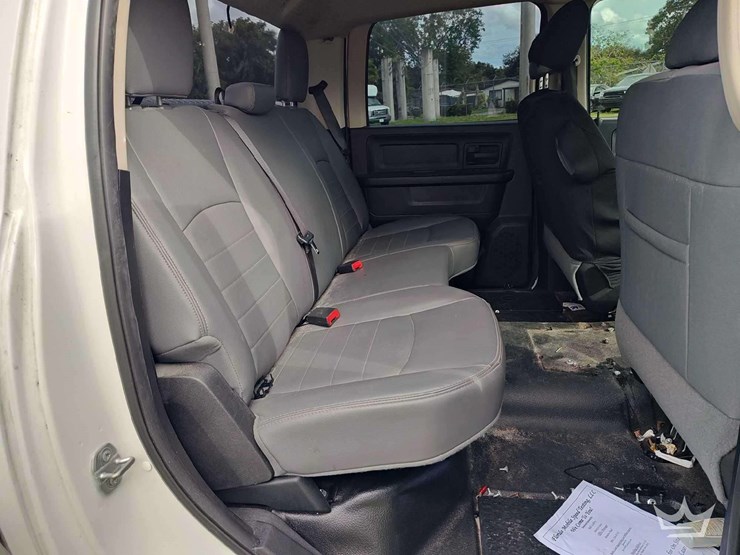 2017-dodge-ram-1500-image-19