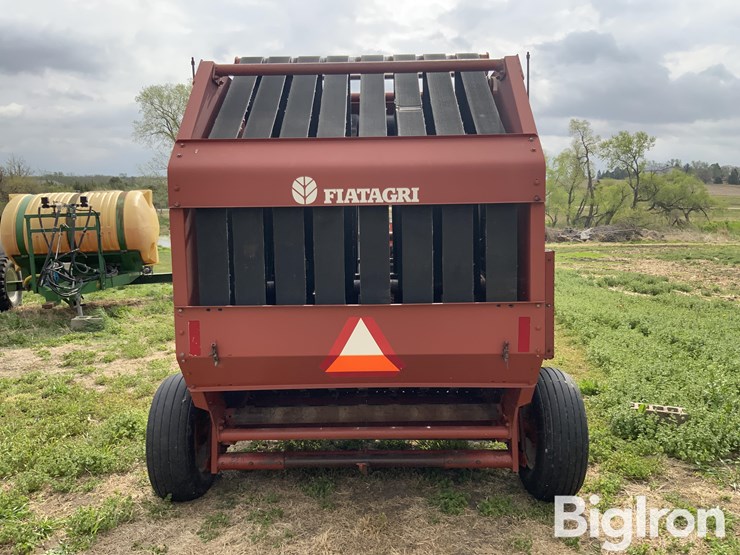 hesston-5585-image-6