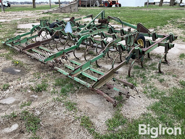 john-deere-1000-image-5