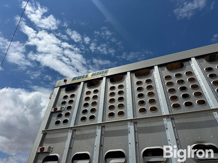 2012-eby-livestock-trailer-image-9