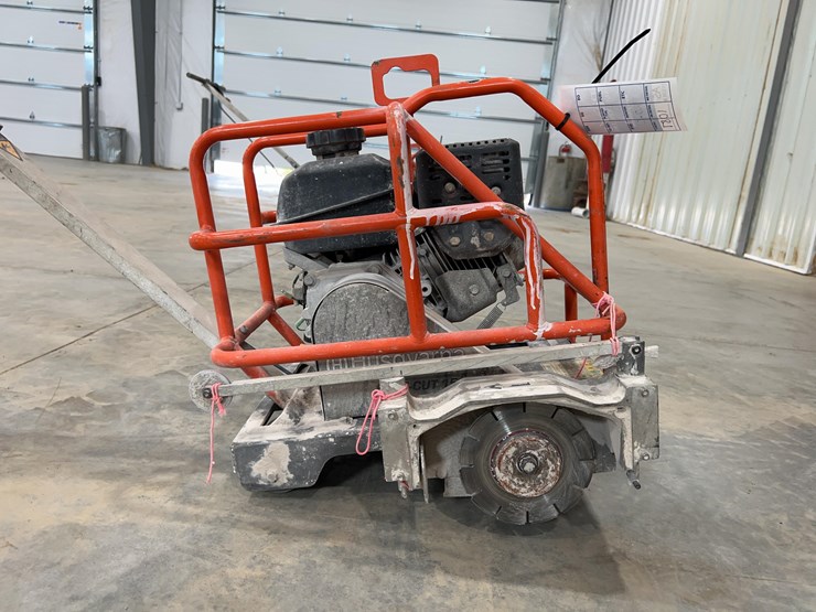 2021-husqvarna-soft-cut-x150-saw-image-7