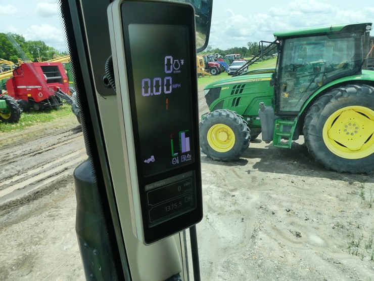 2024-john-deere-6120m-image-12