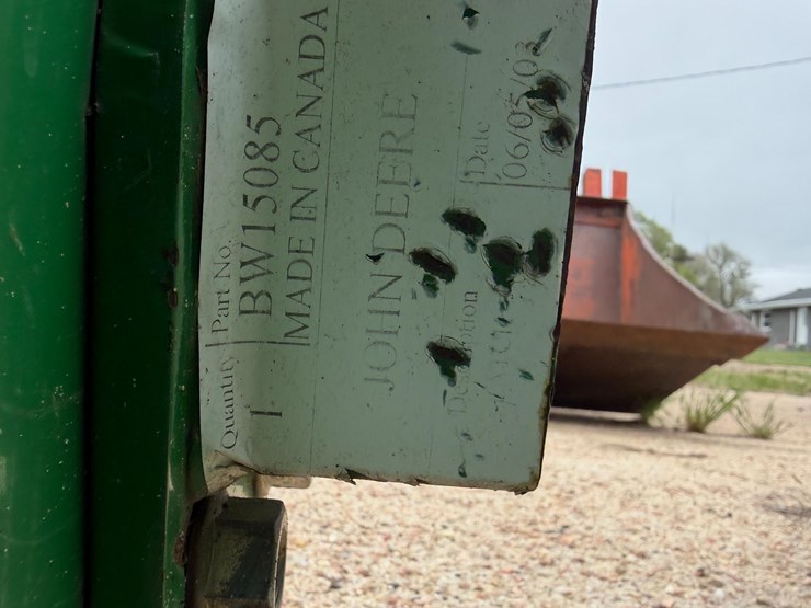 john-deere-pallet-forks-image-16