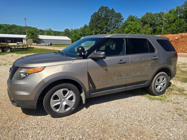 2015-ford-explorer-image-4